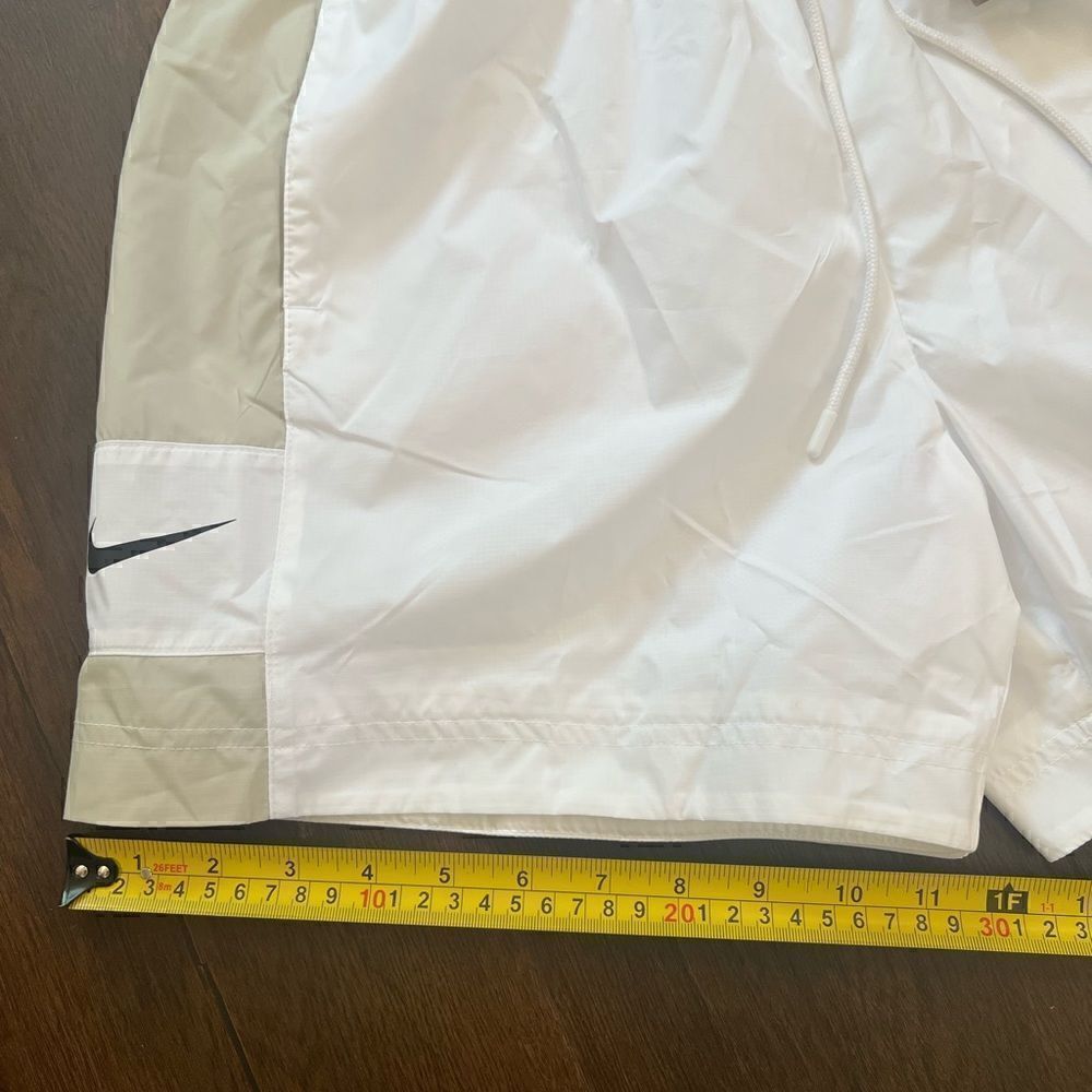 Brand new women high rise shorts - Picture 8 of 8